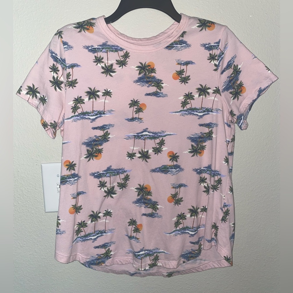 Old Navy T-Shirt